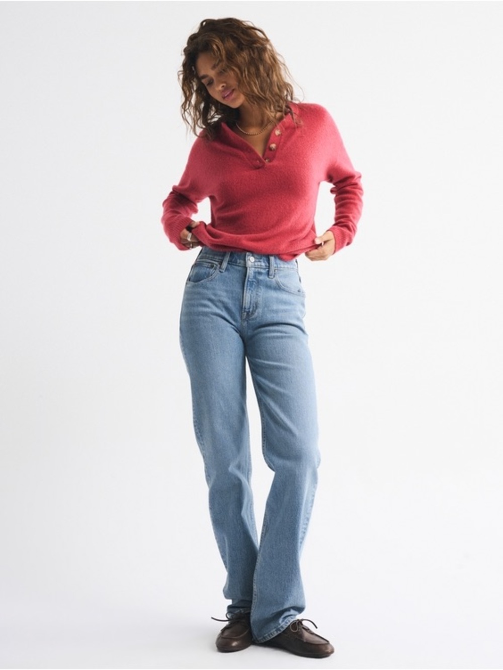 Abercrombie & Fitch High Rise 90s Relaxed Heart Embroidered Jean size 27
